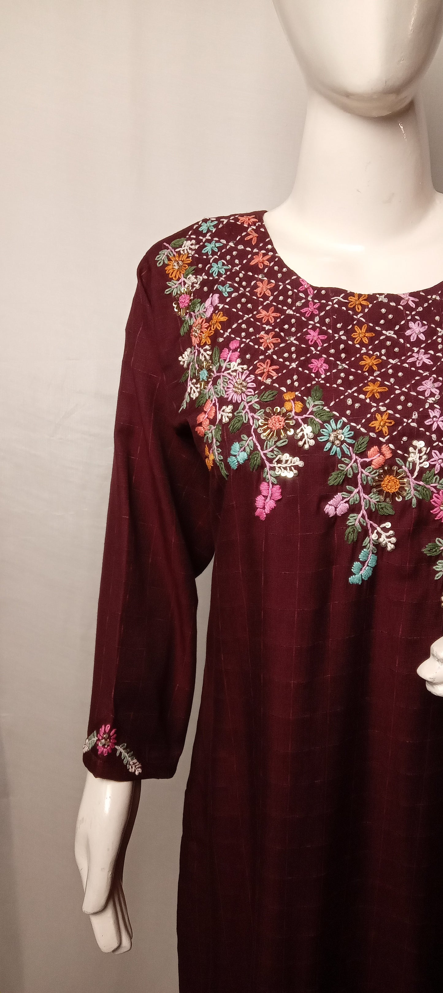 GARLUXE HANDWORK KURTI