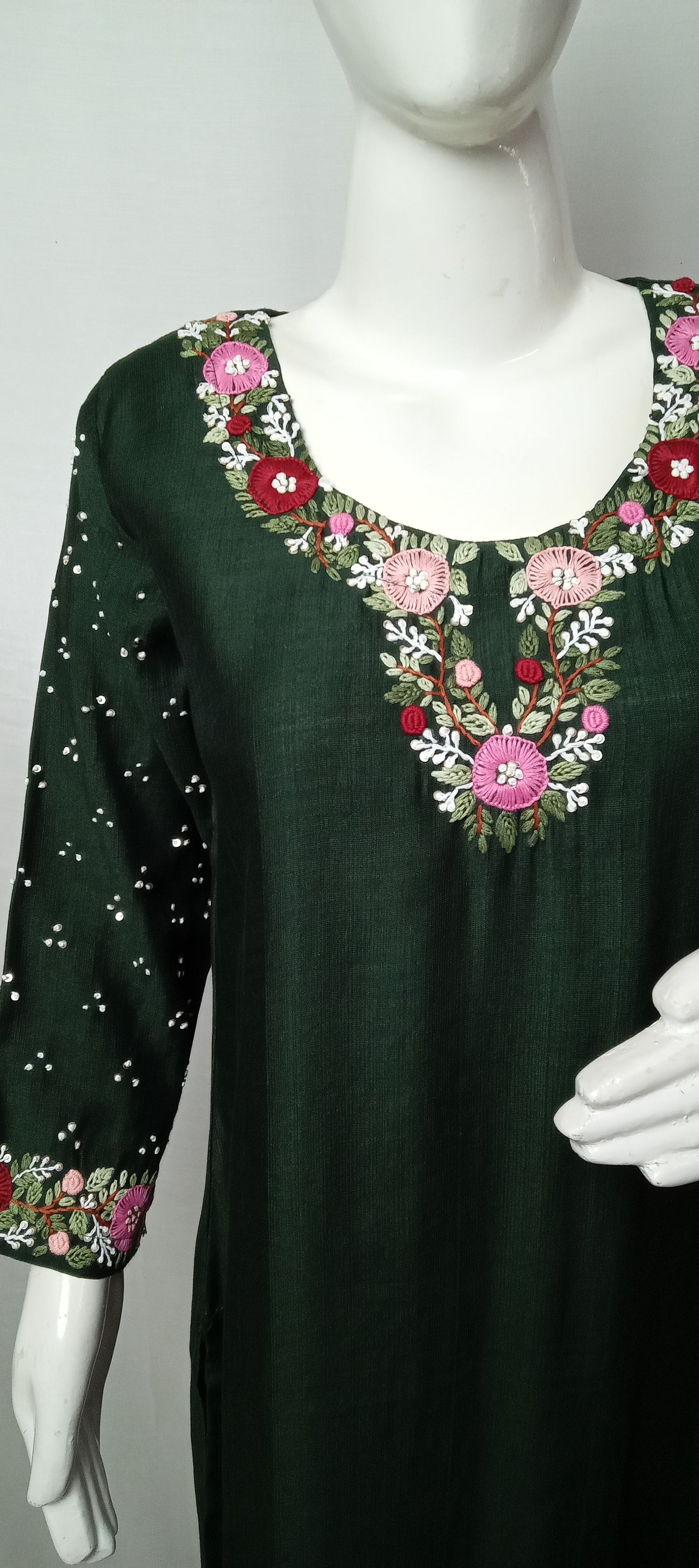 GARLUXE HANDWORK KURTI
