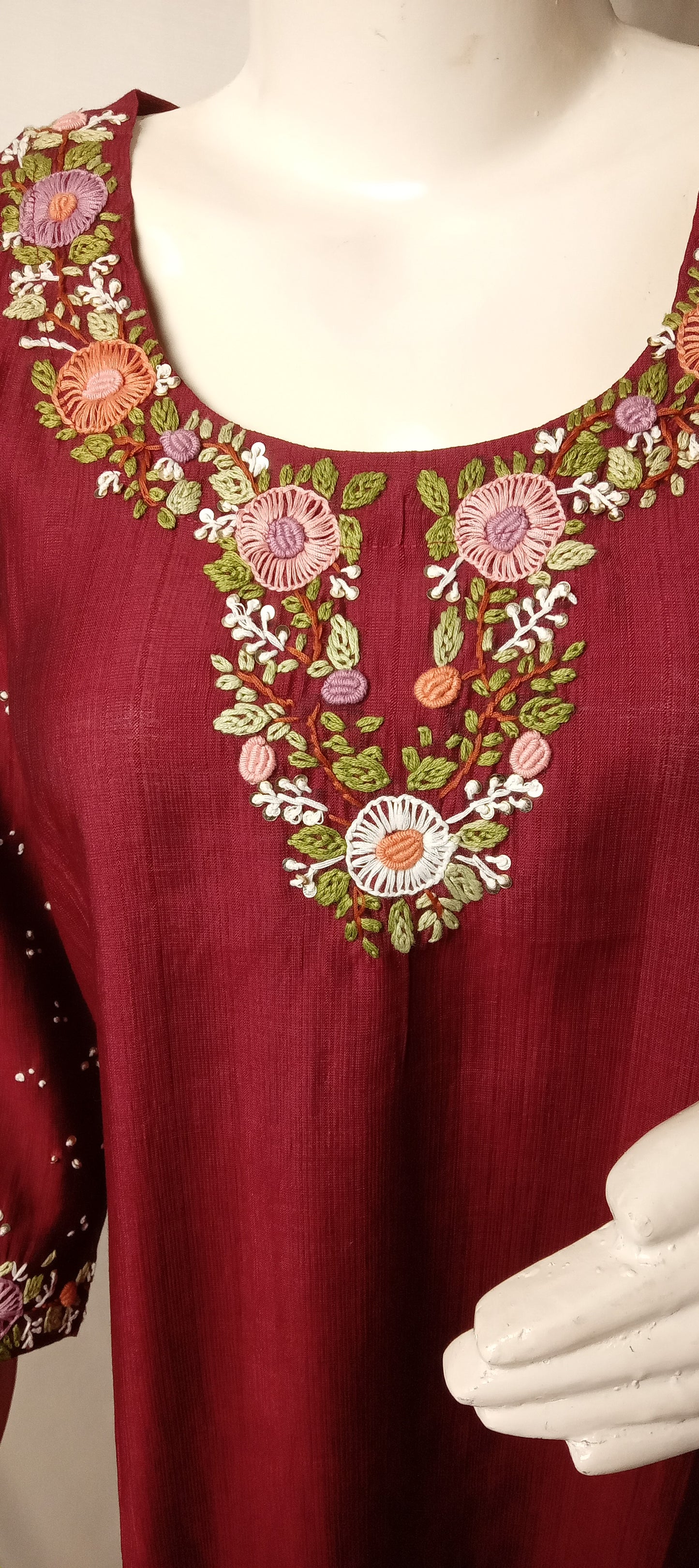 GARLUXE HANDWORK KURTI