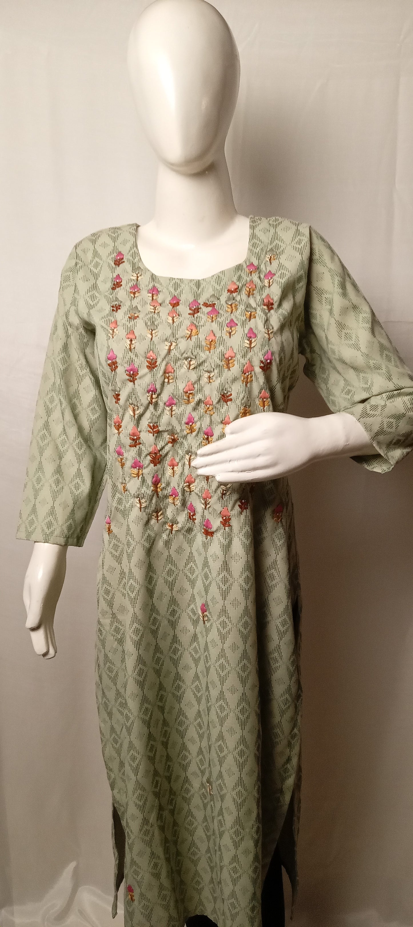 GARLUXE HANDWORK KURTI