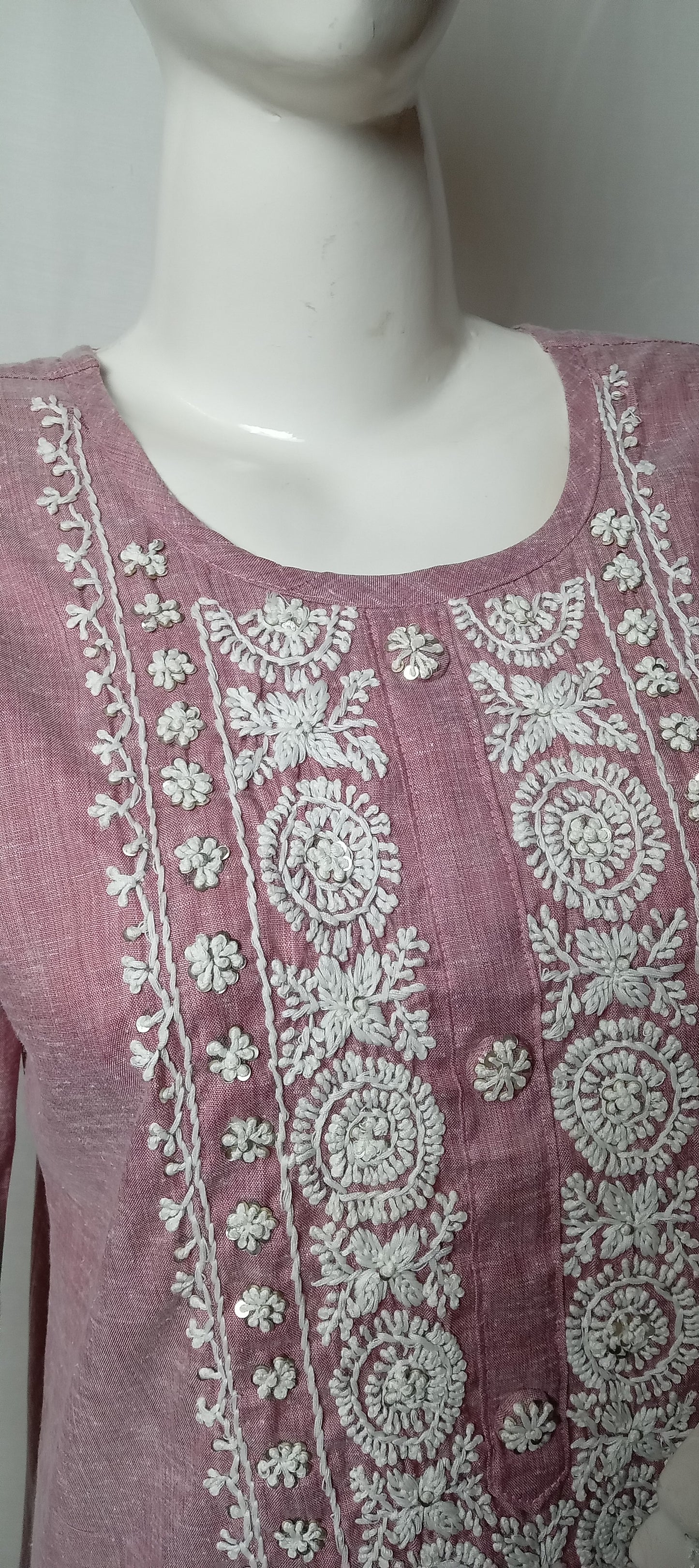 GARLUXE HANDWORK KURTI