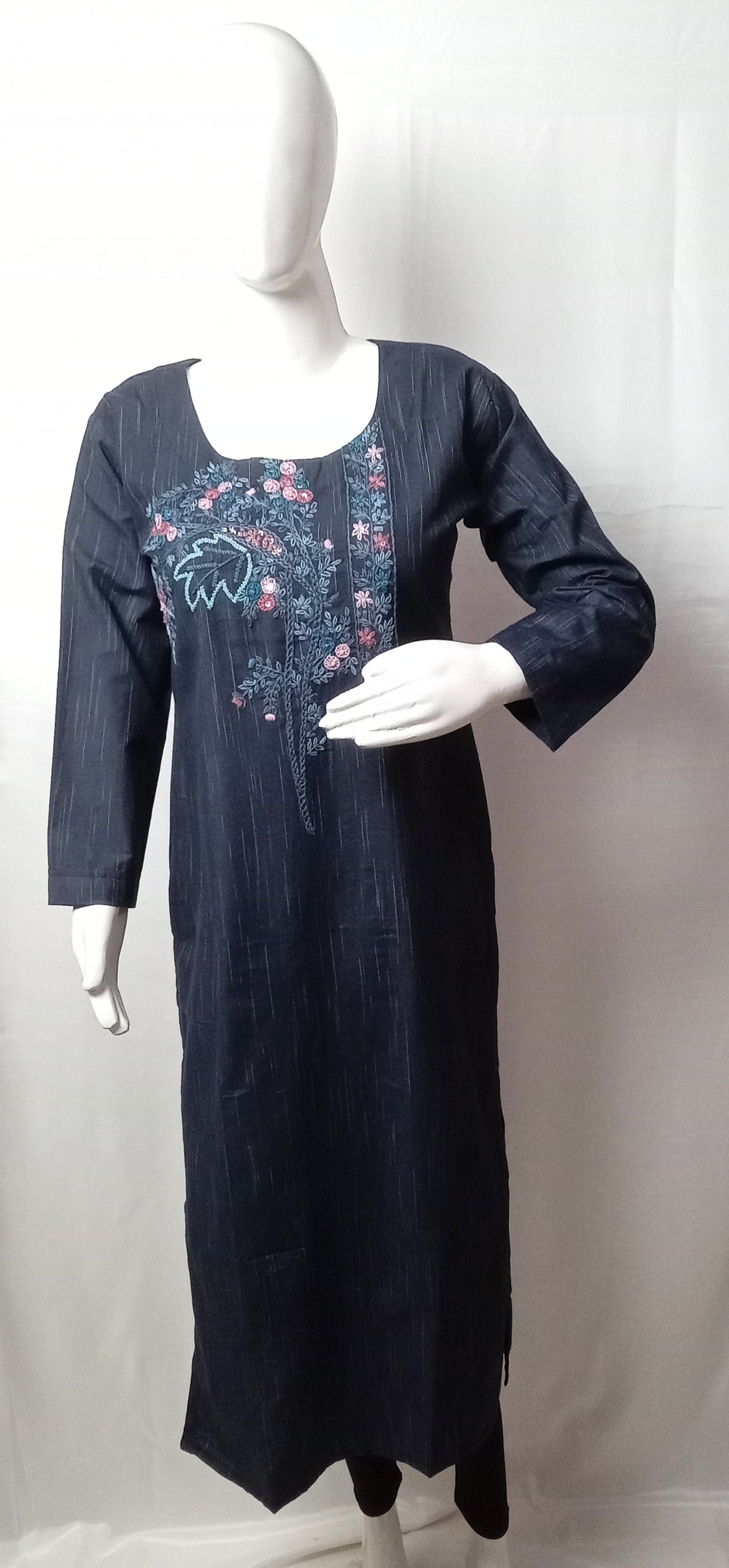 GARLUXE HANDWORK KURTI