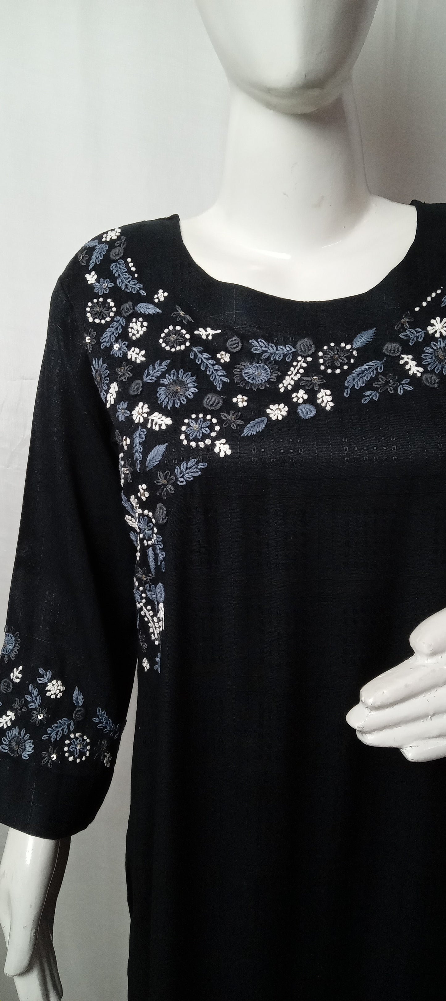 GARLUXE HAND WORK KURTA