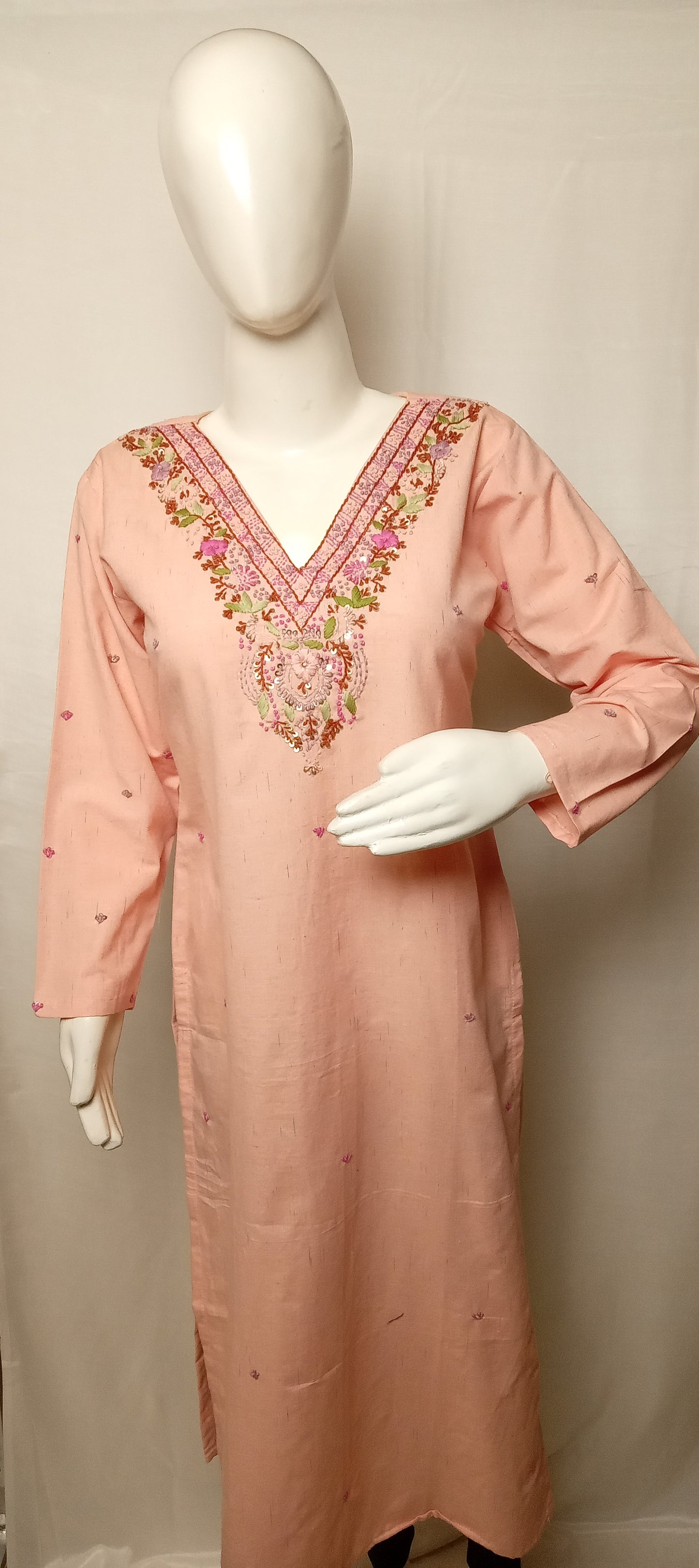 GARLUXE HANDWORK KURTI