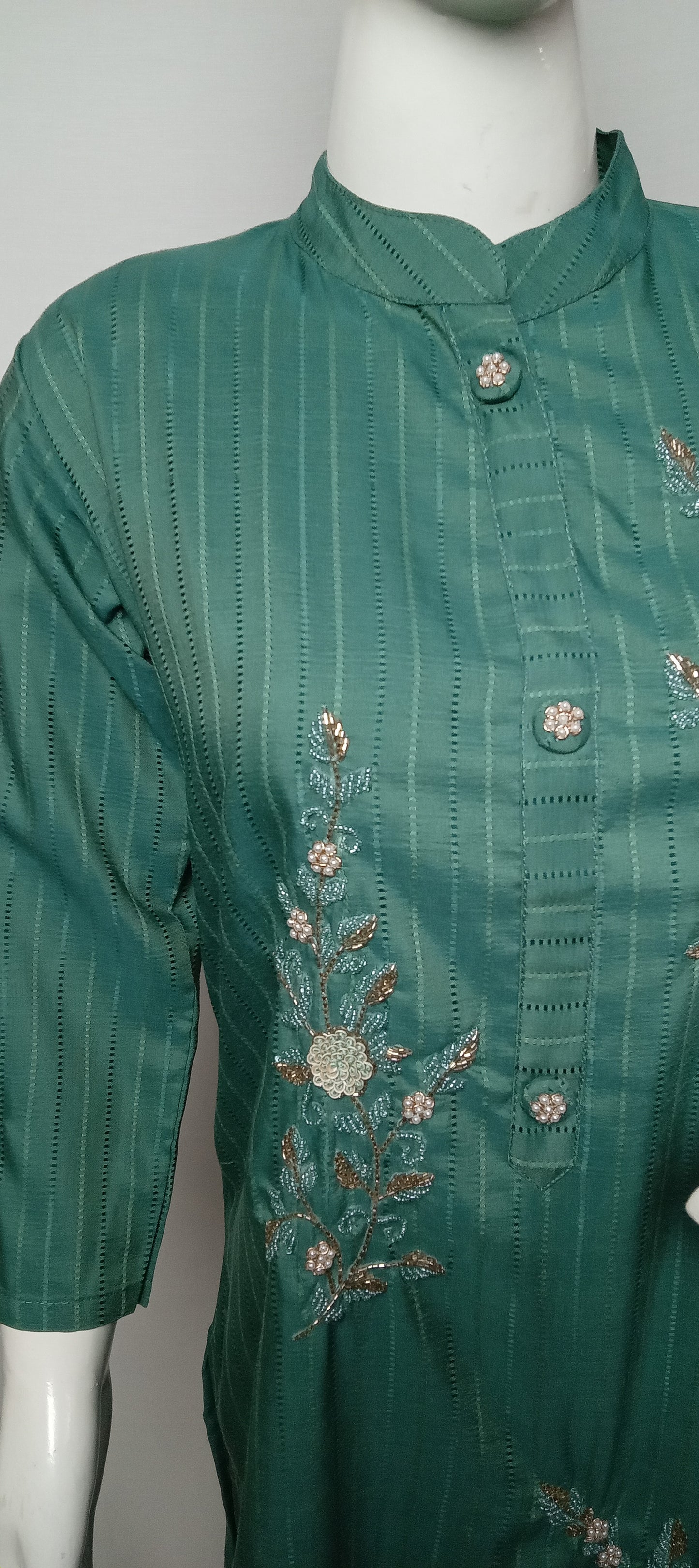 GARLUXE HANDWORK KURTI