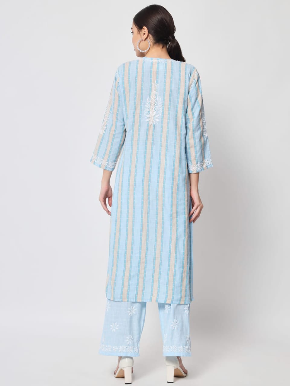 GARLUXE Lucknowi Hand Work