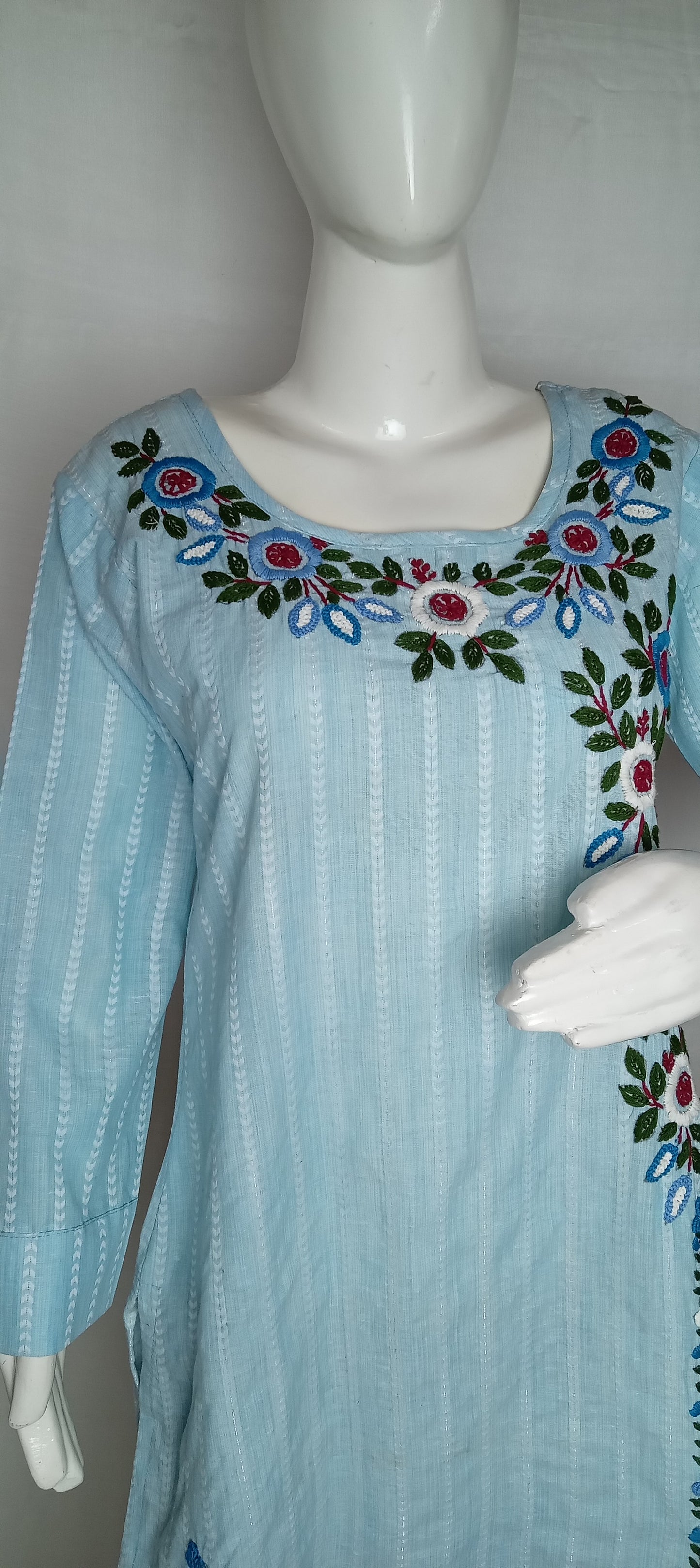 GARLUXE HANDWORK KURTI