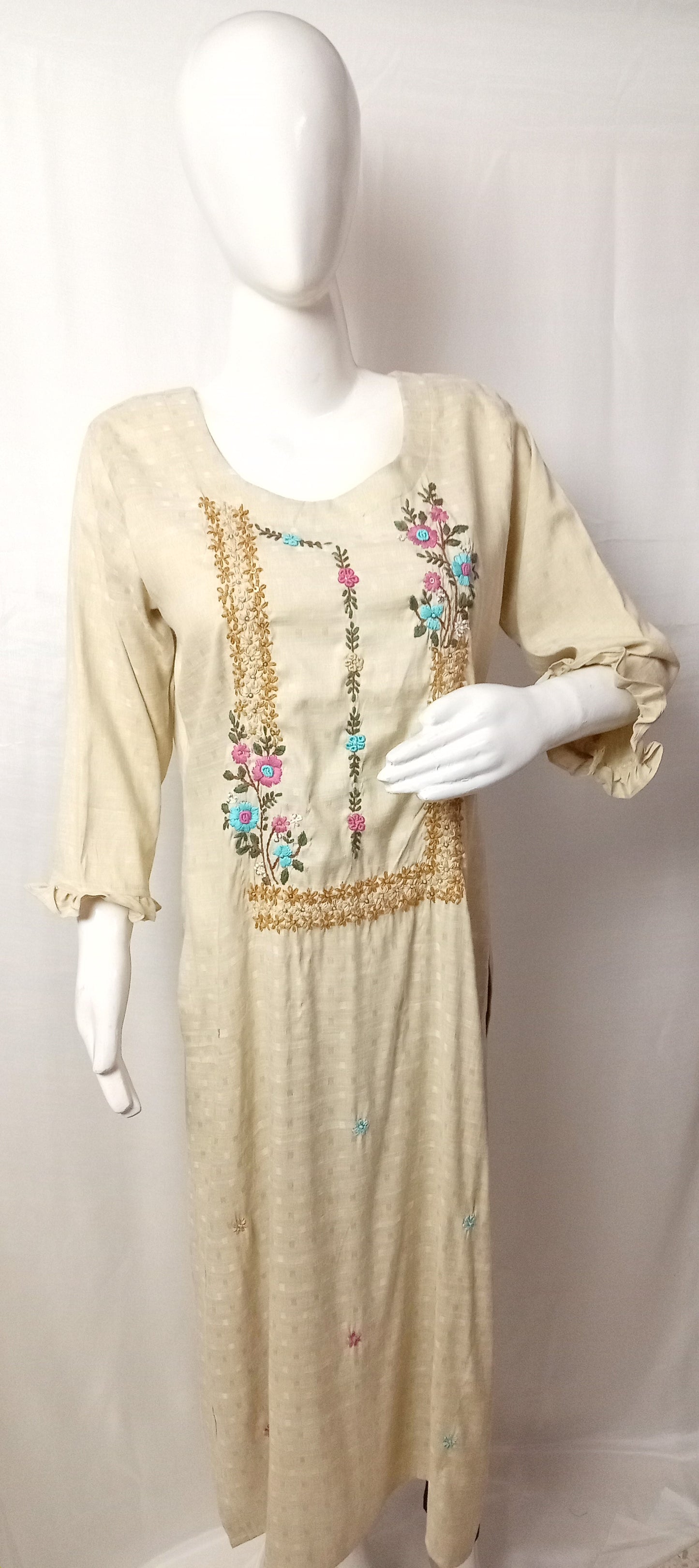 GARLUXE HAND WORK KURTI