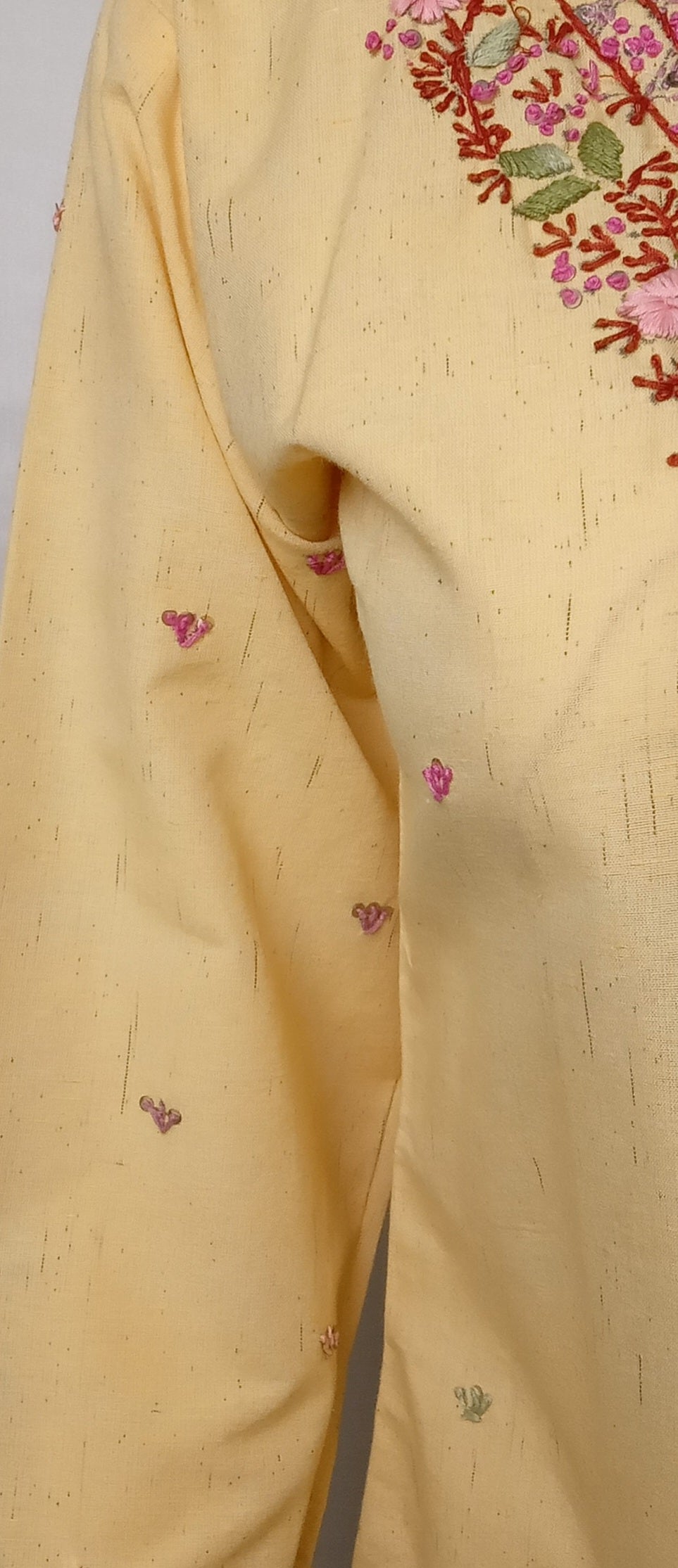 GARLUXE HANDWORK KURTI