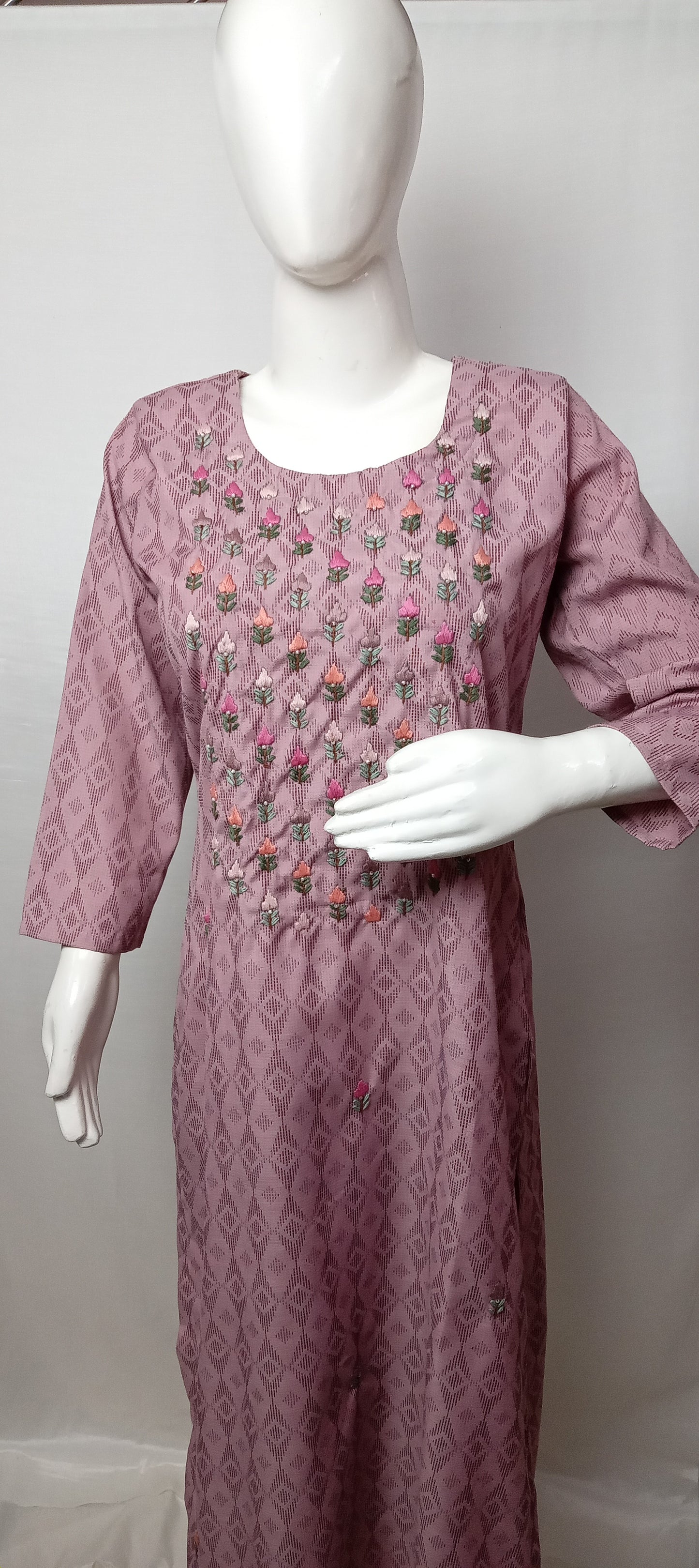 GARLUXE HANDWORK KURTI